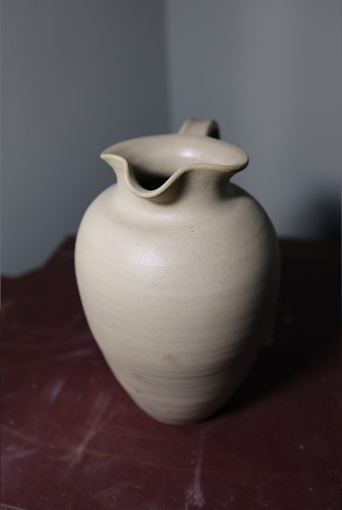 A Hillstonia stoneware jug - Clementine Parker