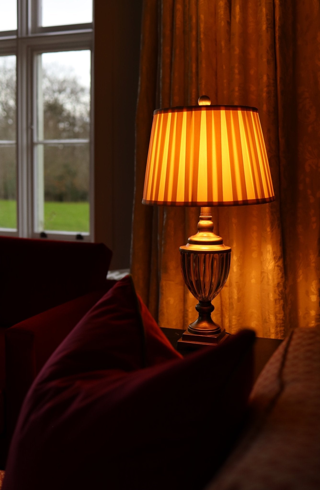 A set of two decorative table lamps - Clementine Parker